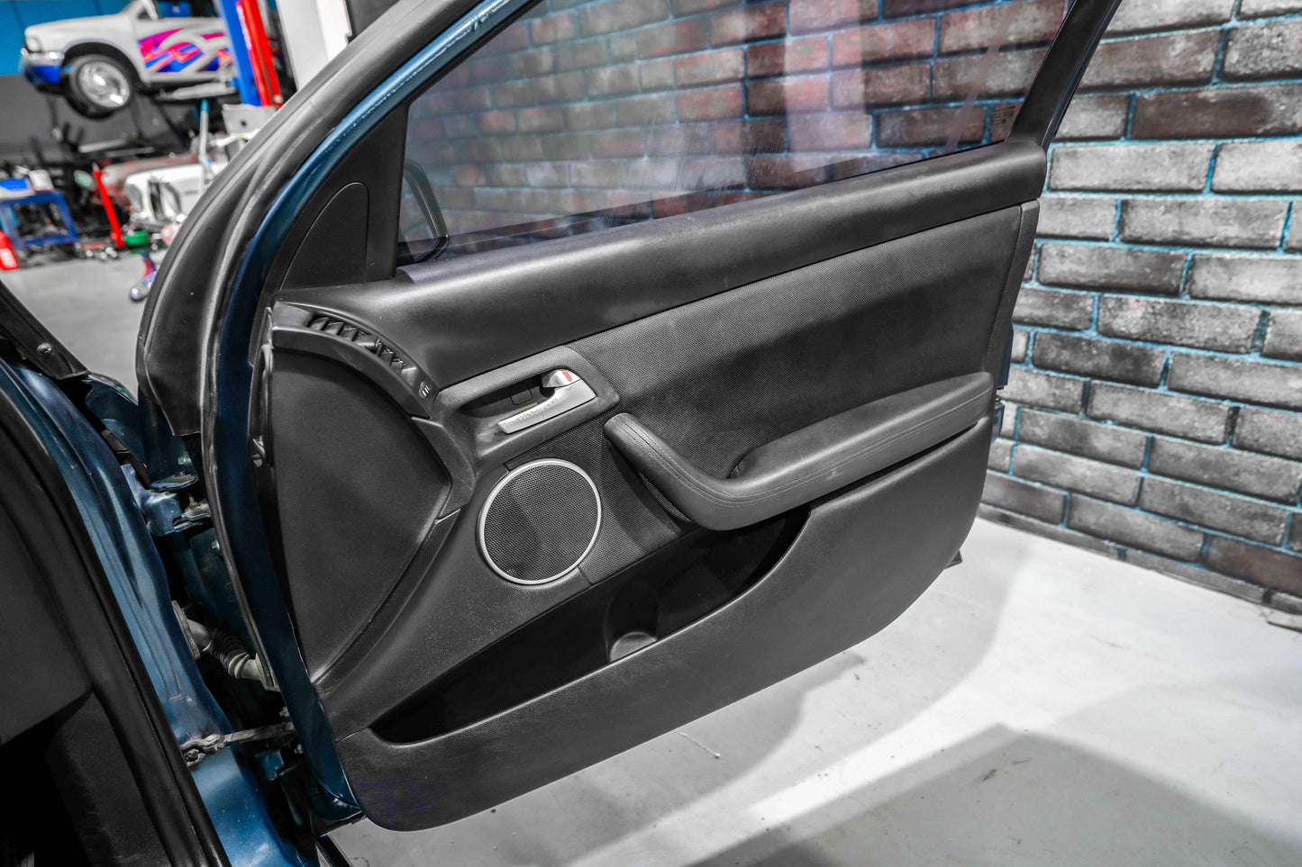 2010 Holden VE SS Ute Karma Blue
