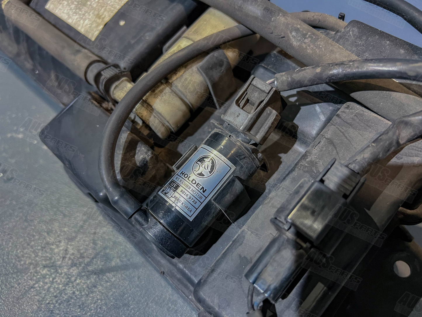 Holden WN Caprice Bi-Xenon Projector Headlights with washer tank USED