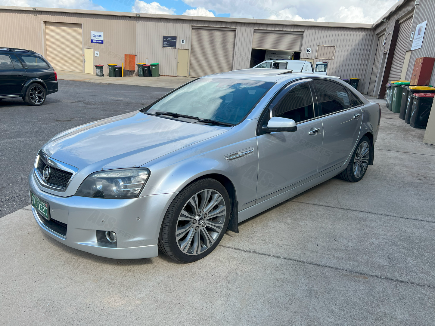 Holden WN Caprice Bi-Xenon Projector Headlights with washer tank USED