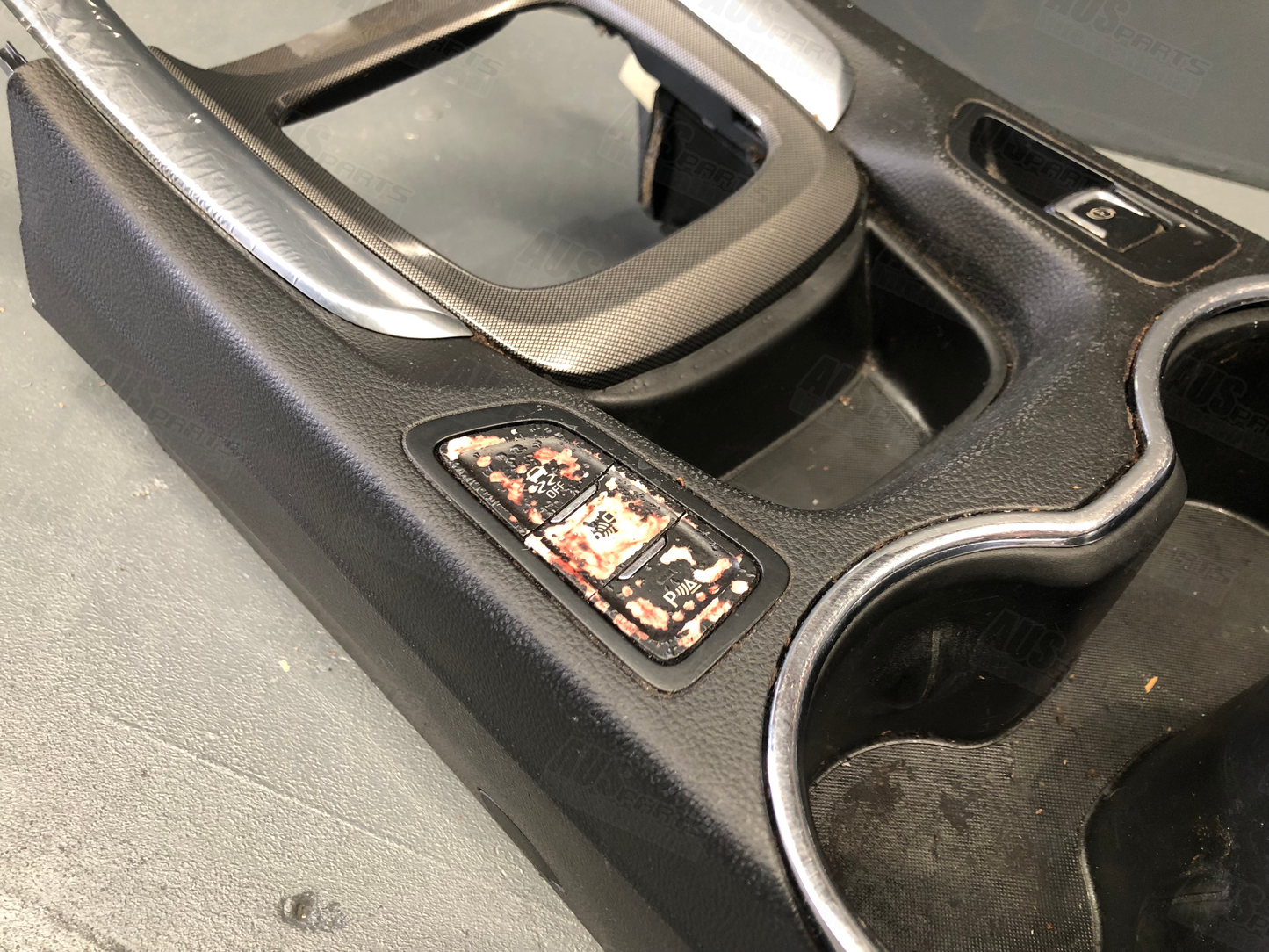 Holden WN Caprice Centre Console USED