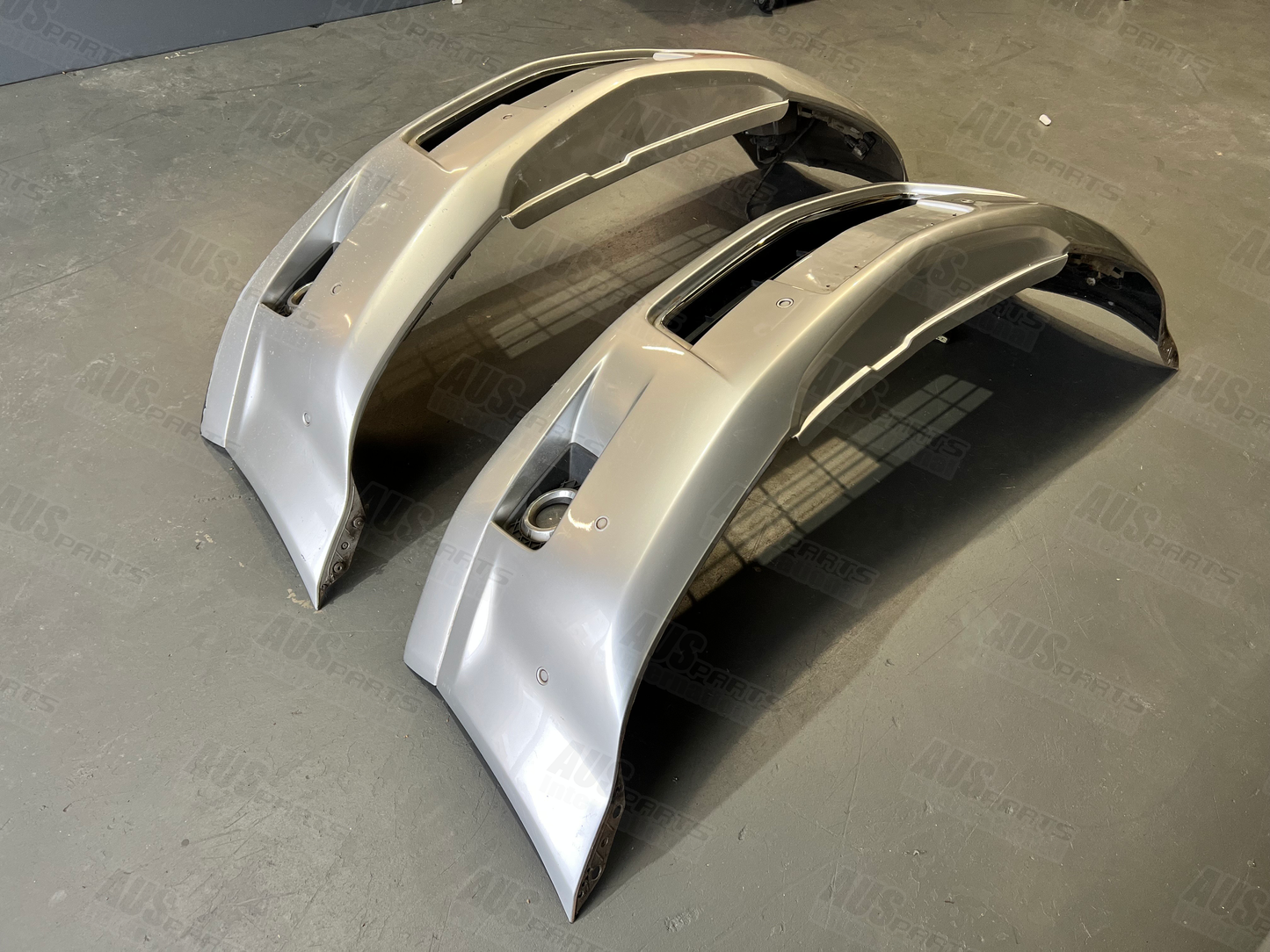 HOLDEN WN CAPRICE FRONT BUMPER KIT USED