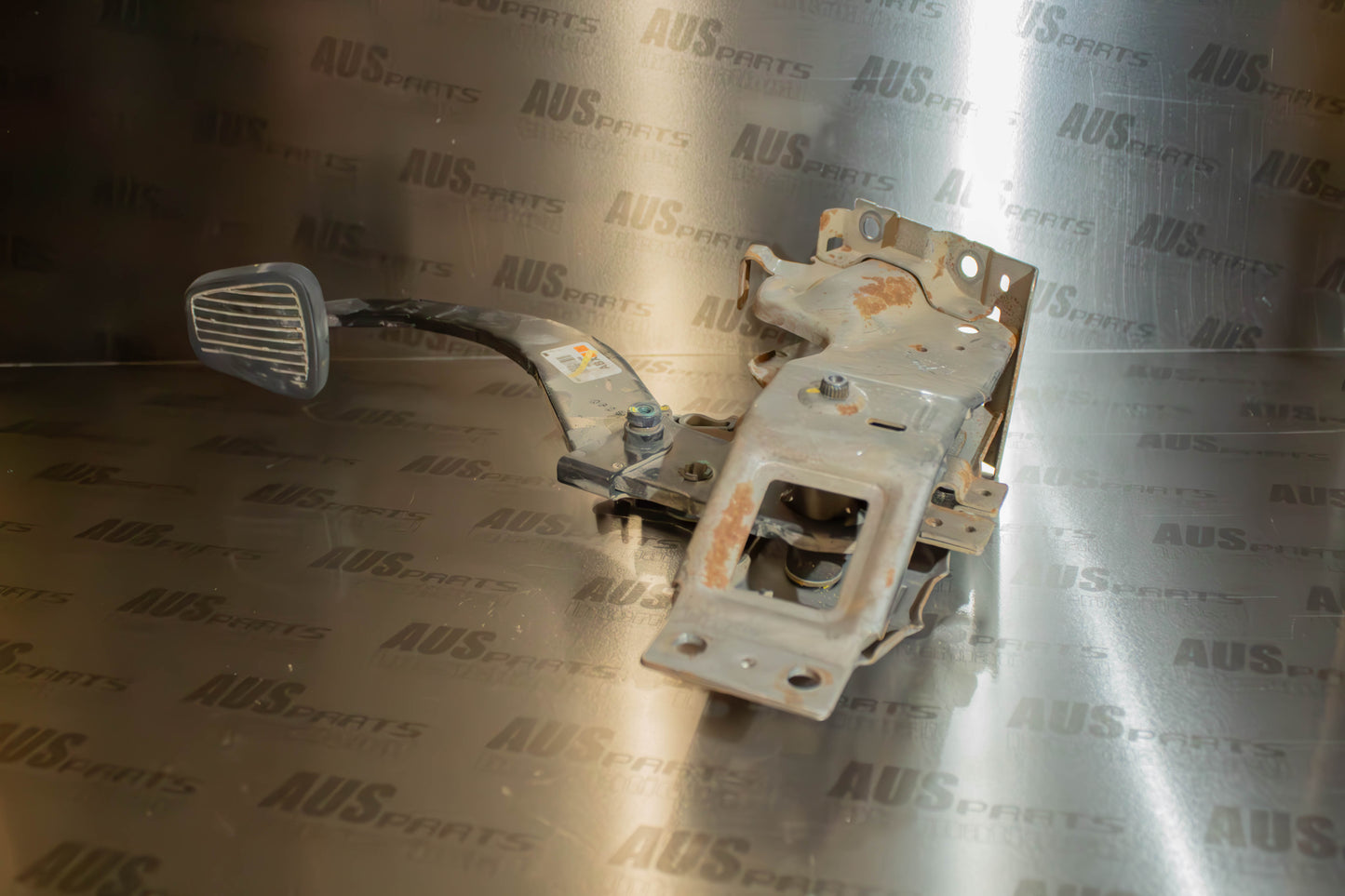 Manual Clutch & Brake pedal SET For Pontaic G8, VE1 Commodore, Caprice PPV USED