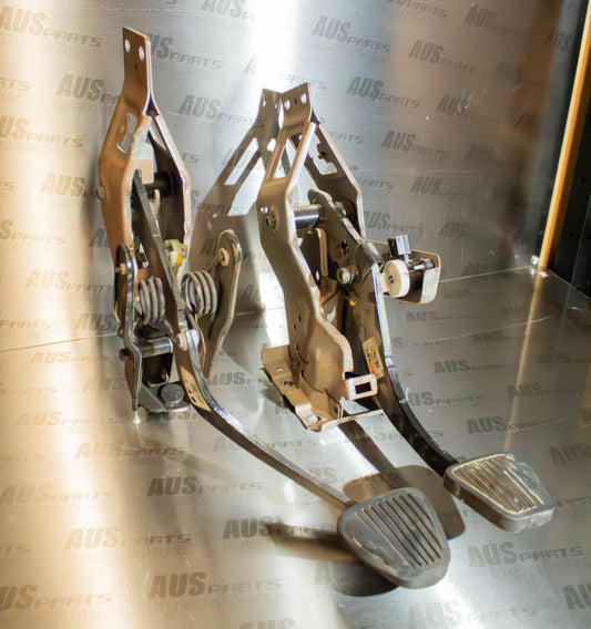 Manual Clutch & Brake pedal SET For Pontaic G8, VE1 Commodore, Caprice PPV USED