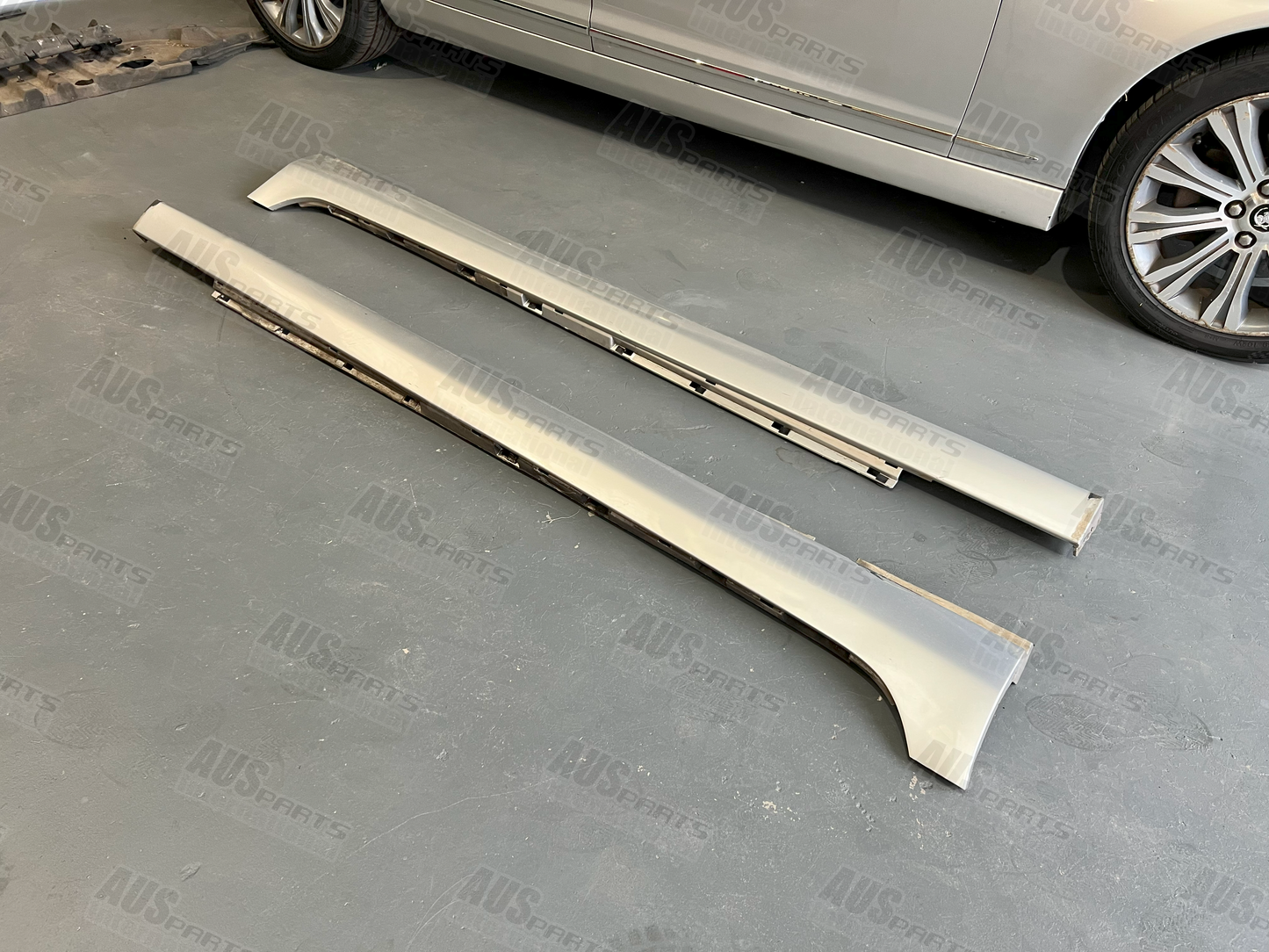 HOLDEN WM WN Caprice side skirts pair USED
