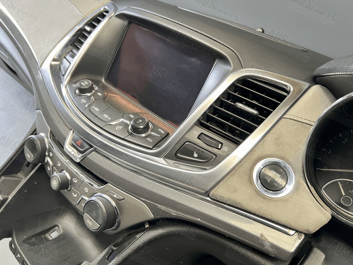 Holden VF Series 2 2014 WN Caprice dash complete RHD with HUD USED