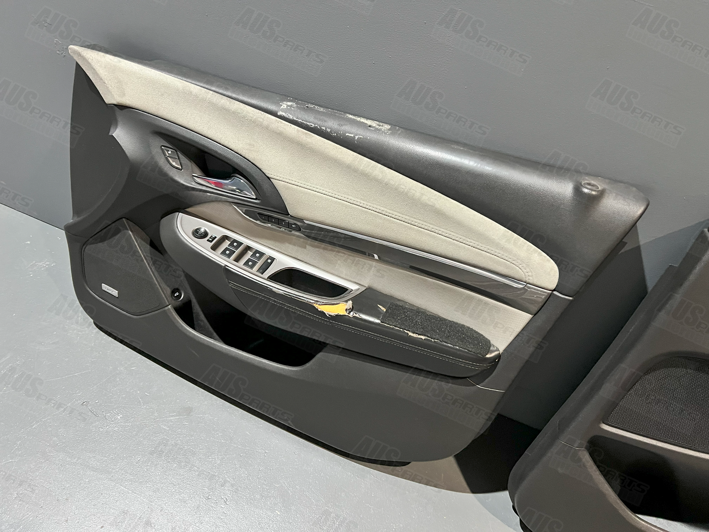 Holden WN Caprice Leather & Alcantara door card set USED