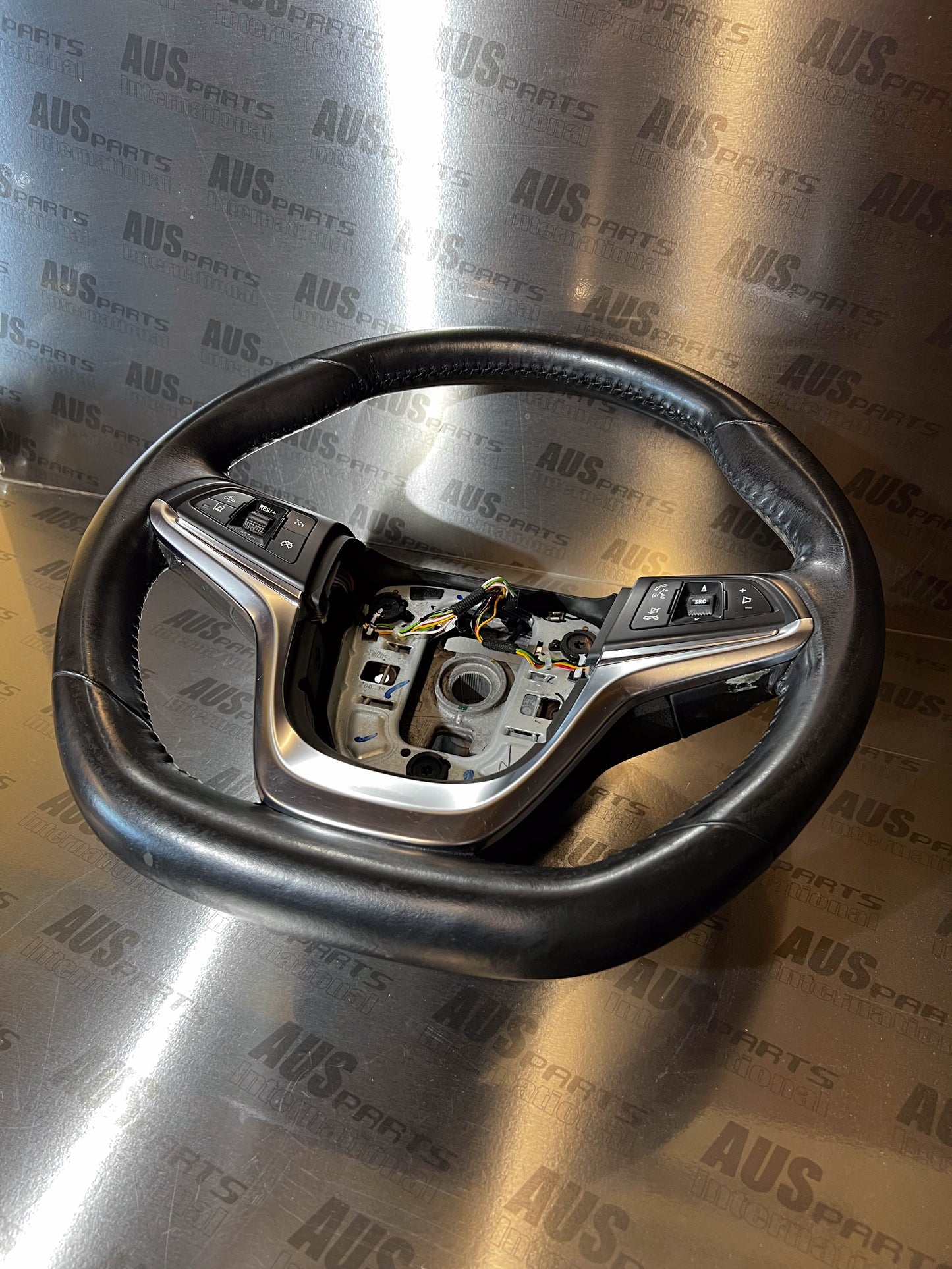 Holden VF WN Thick-grip flat-bottom Steering wheel USED