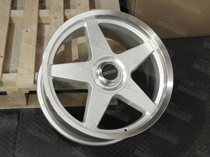 MOMO STAR 20" Staggered Wheels NEW