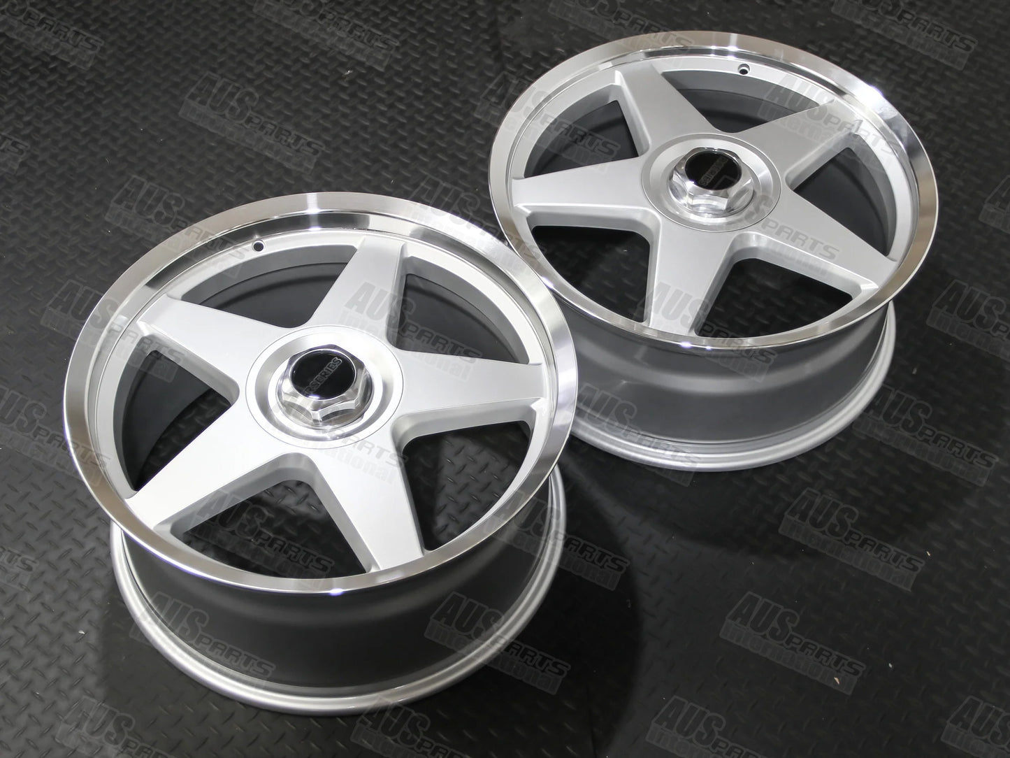 MOMO STAR 20" Staggered Wheels NEW