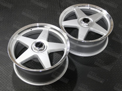 MOMO STAR 20" Staggered Wheels NEW