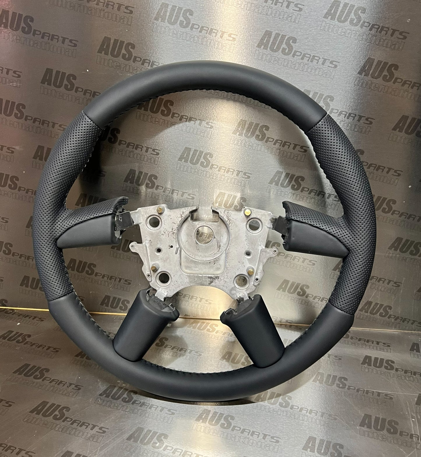 Holden HSV R8 VY-VZ Leather Steering Wheel Brand New