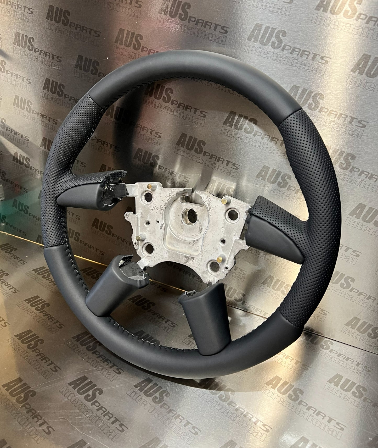 Holden HSV R8 VY-VZ Leather Steering Wheel Brand New