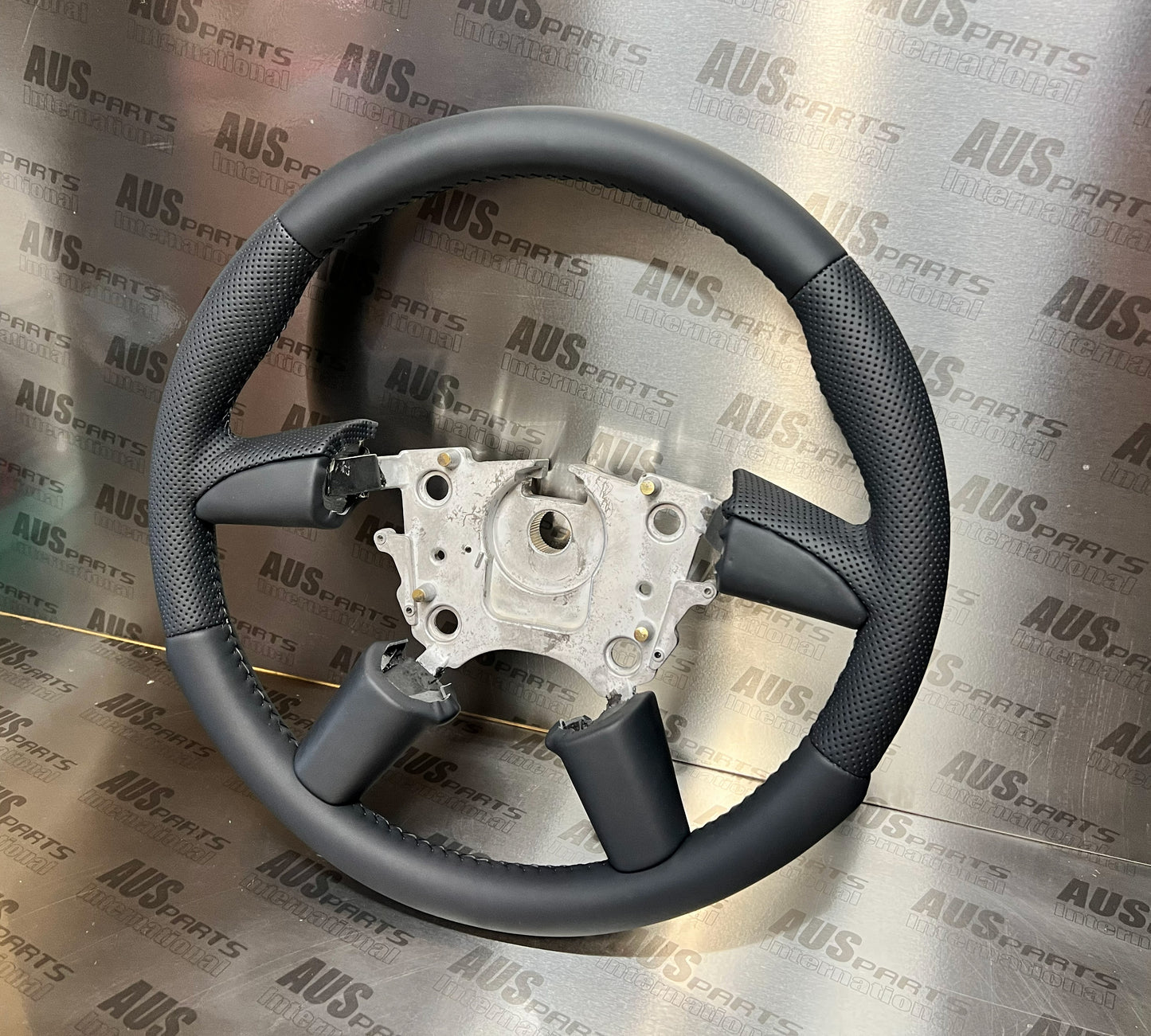 Holden HSV R8 VY-VZ Leather Steering Wheel Brand New