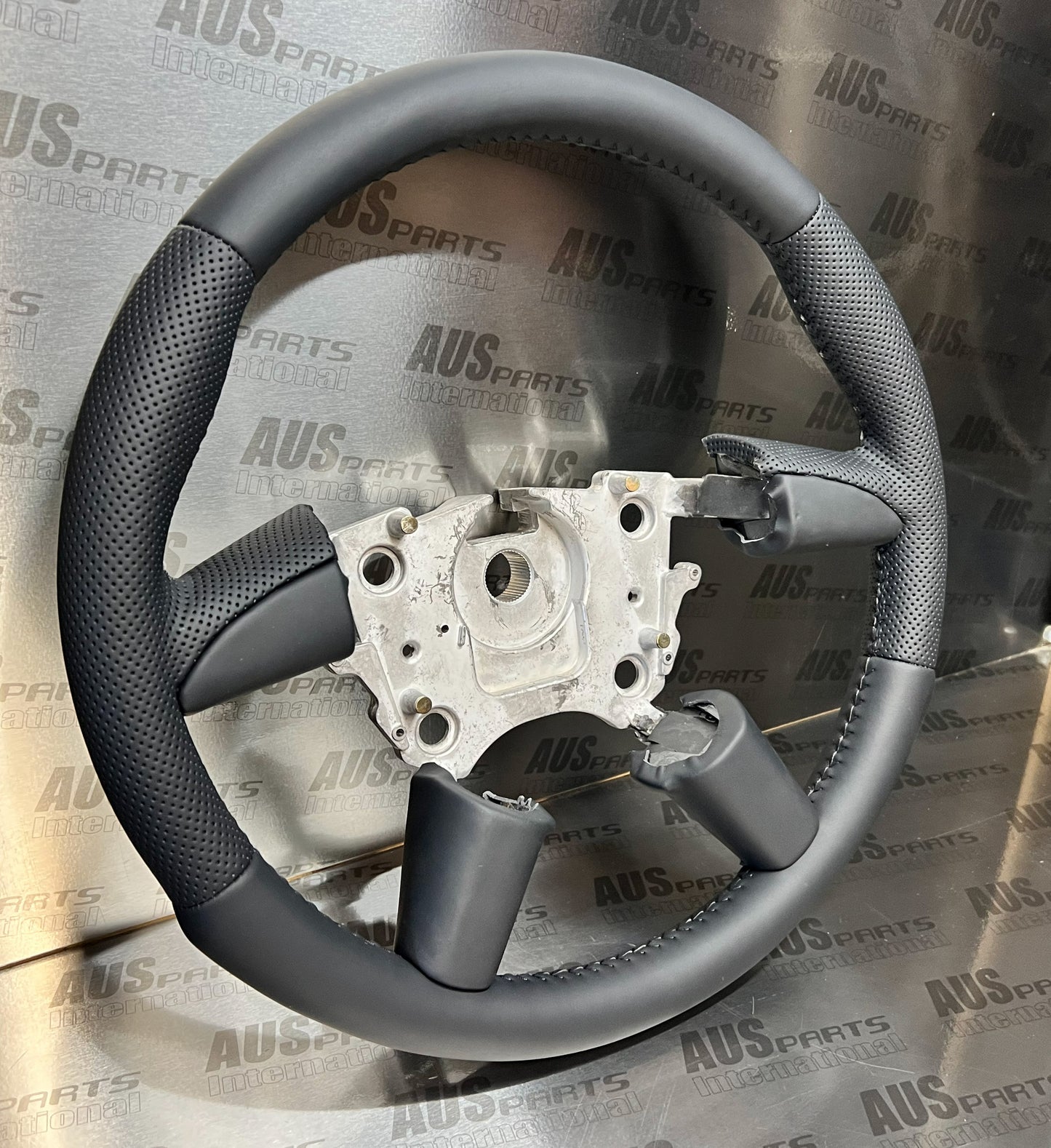 Holden HSV R8 VY-VZ Leather Steering Wheel Brand New