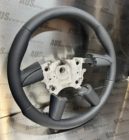 Holden HSV R8 VY-VZ Leather Steering Wheel Brand New