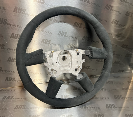 Holden HSV R8 VY-VZ Alcantara Steering Wheel Brand New