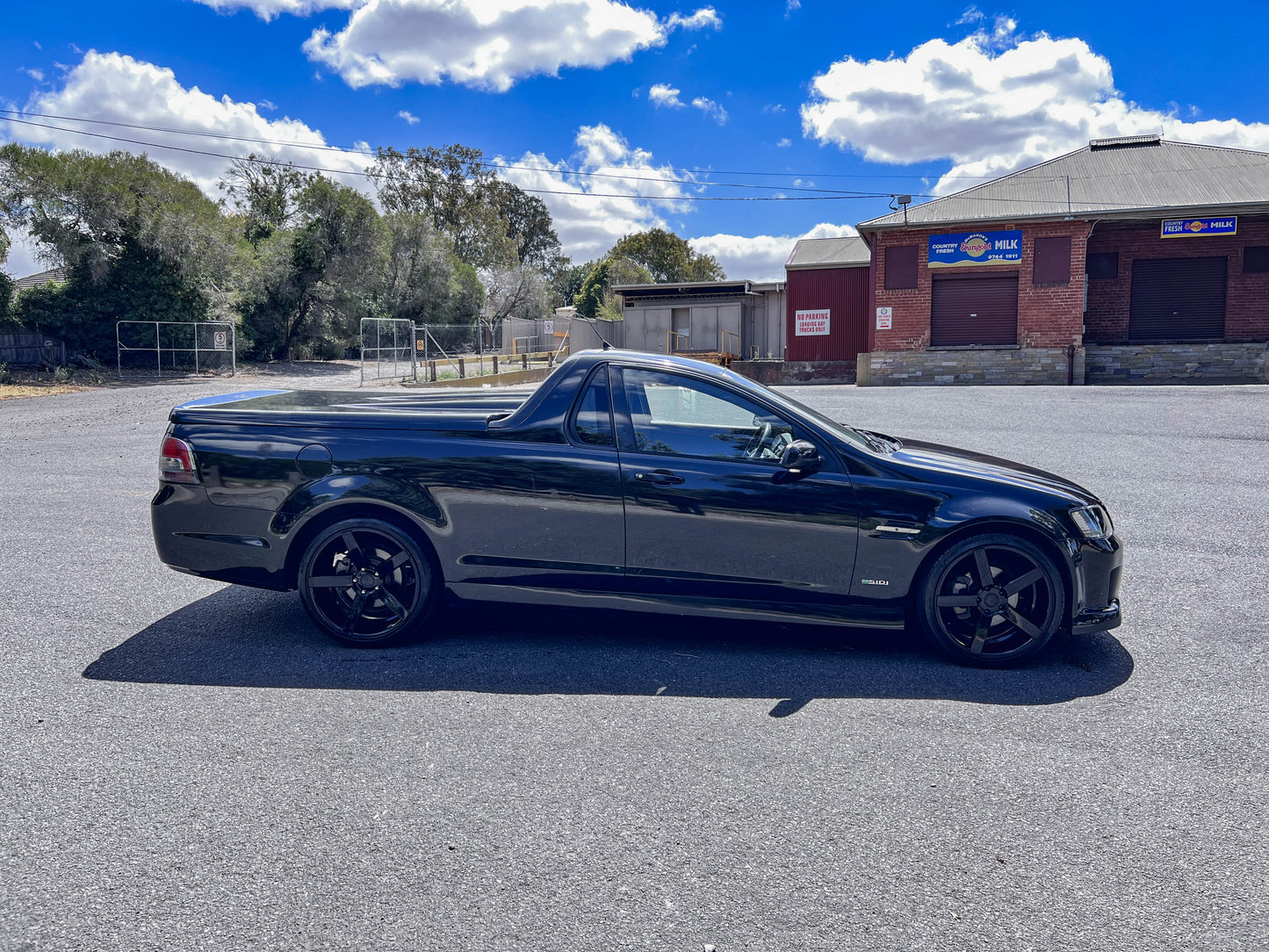 2009 Holden VE SV6 Ute Manual (Build base)