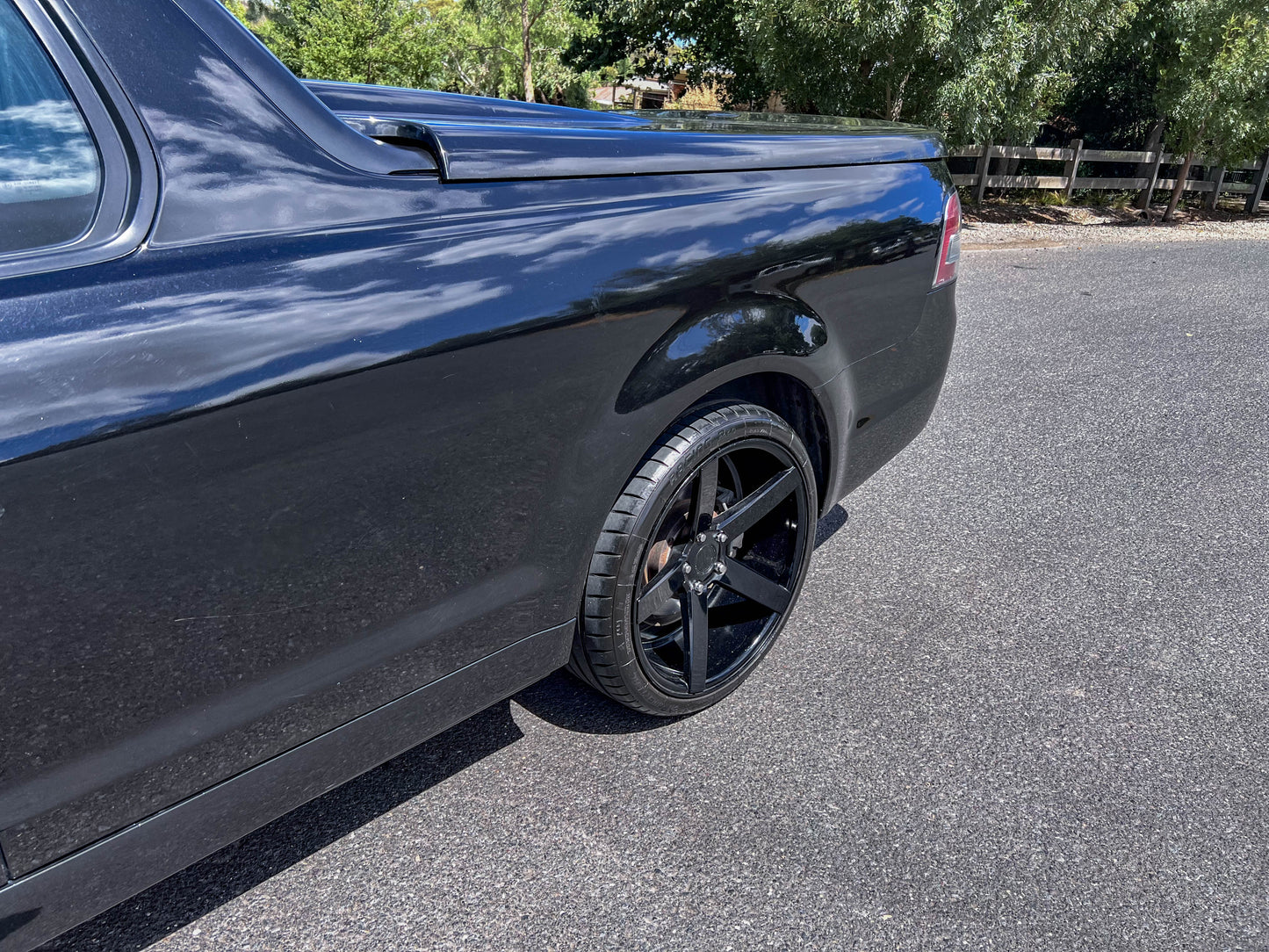 2009 Holden VE SV6 Ute Manual (Build base)