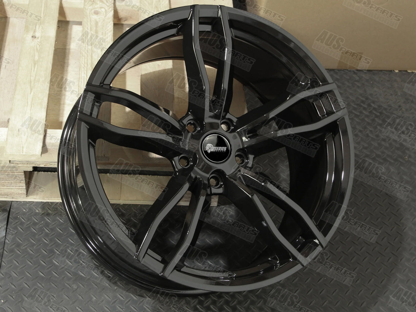 HSV Rapier Staggered 20" Wheel SET Gloss Black NEW