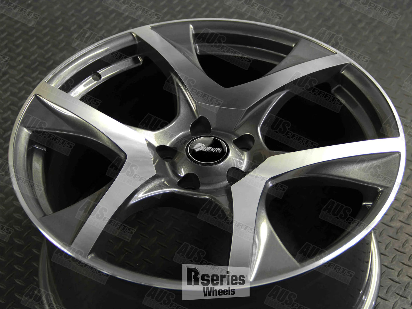 HSV R8 Staggered 20" Wheels Gunmetal Machined face NEW