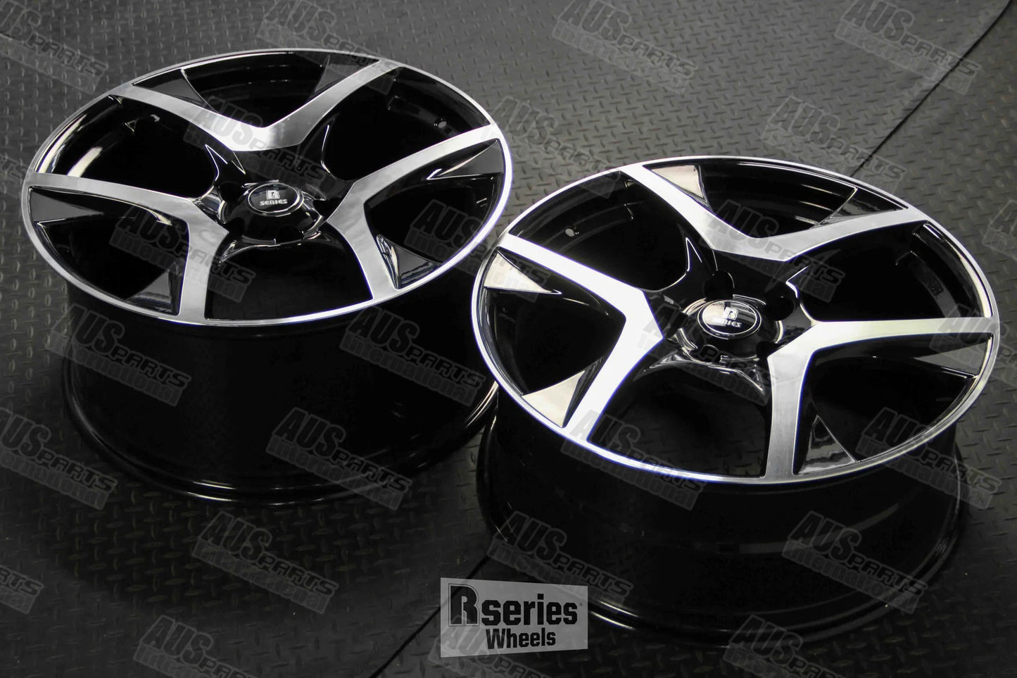 HSV R8 Staggered 20" Wheel SET Black Machined face NEW