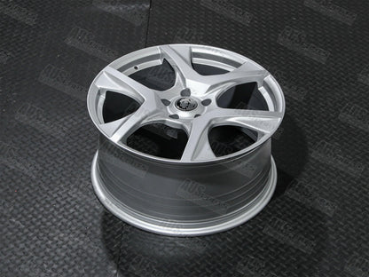 HSV R8 Staggered 20" Wheels Silver NEW