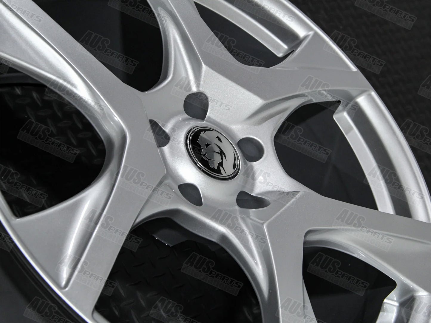 HSV R8 Staggered 20" Wheels Silver NEW