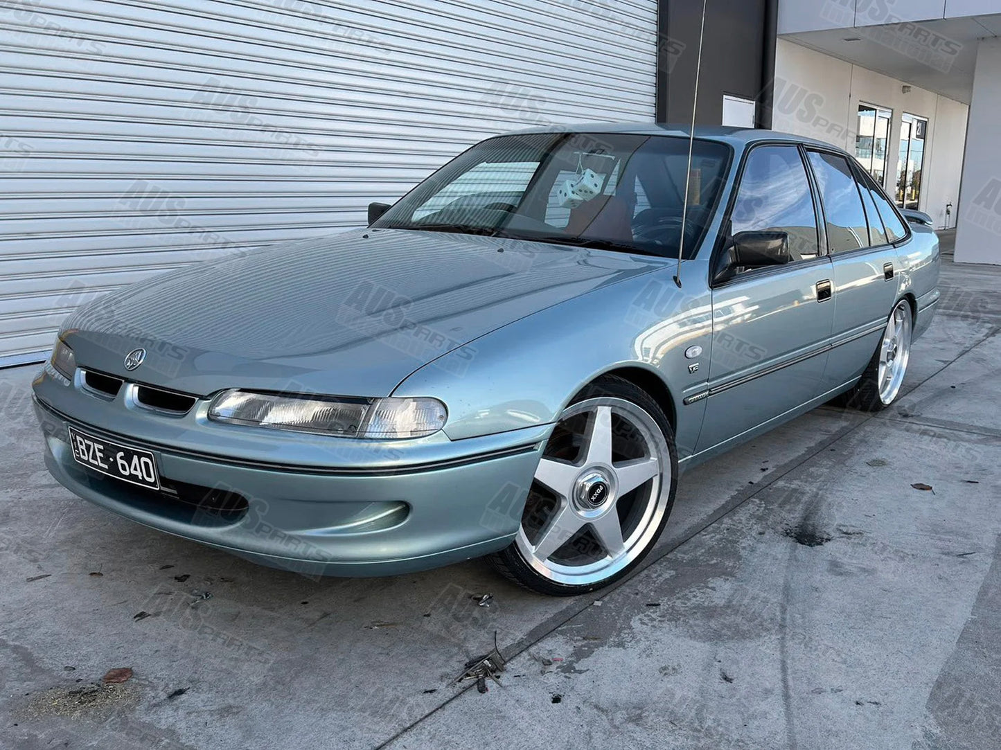 MOMO STAR 20" Staggered Wheels NEW